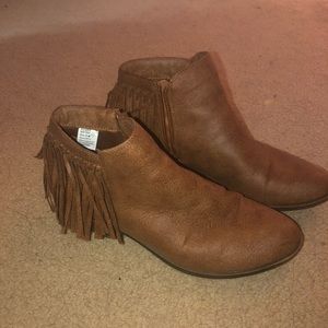 Short booties